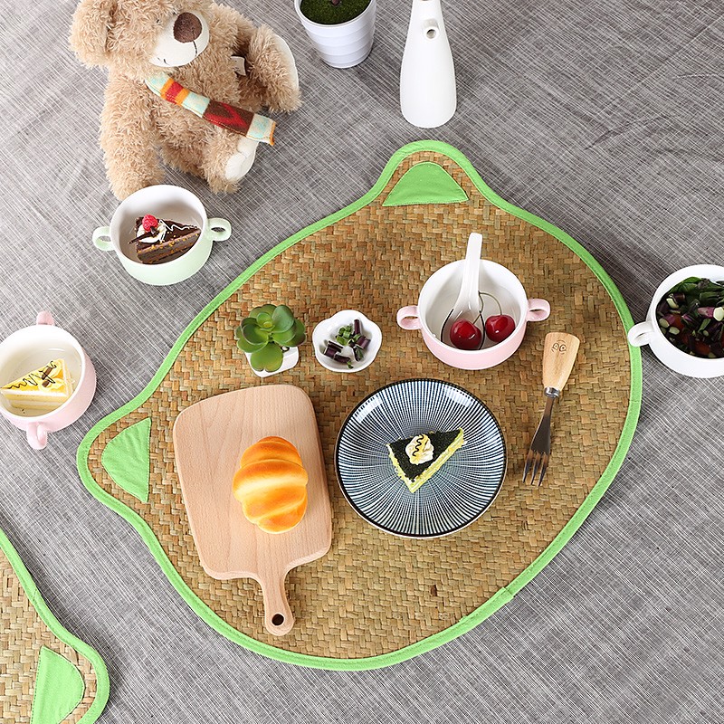 Table Mat Miếng lót bàn ăn cói hình gấu - lót bàn ăn mây tre